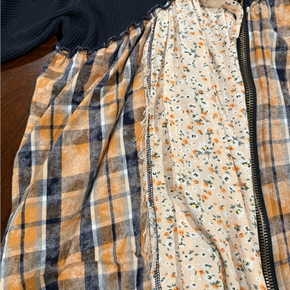 POL - Women's Navy and Yellow Plaid Jacket Size M - Picture 10 of 15